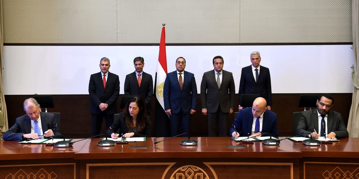 رئيس الوزراء يشهد توقيع مذكرة تفاهم مع شركتين عالميتين لتطوير مجال الفحص الطبي في مصر 