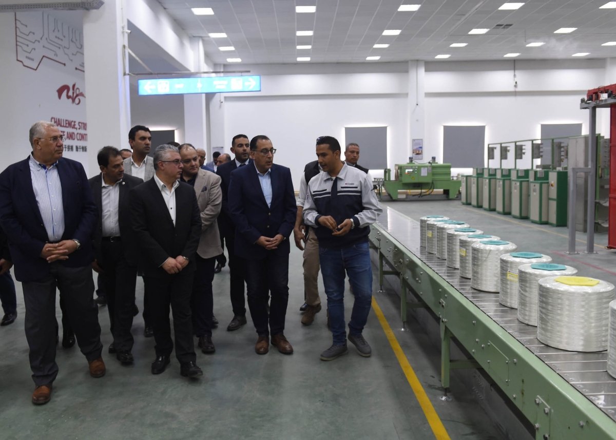 "مدبولي" يشهد افتتاح خط الإنتاج الجديد بمصنع شركة "جوشي ـ مصر" لصناعة الفايبر جلاس