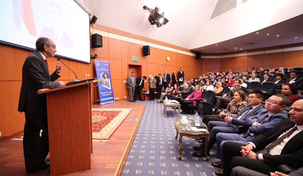 وزير الاتصالات يكرم الفائزين فى مسابقة DECI-GEEKS التى أطلقتها مبادرة أشبال مصر الرقمية