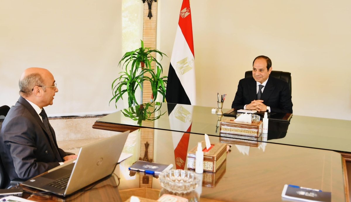 الرئيس السيسي يجتمع مع المستشار عمر مروان وزير العدل