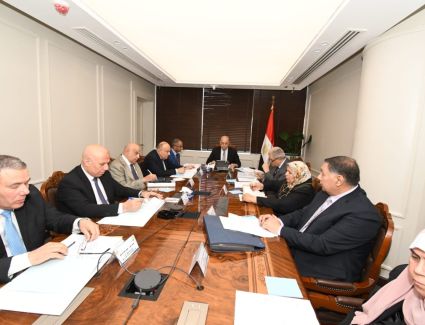 الجزار يؤكد ضرورة الالتزام بأعلى معايير الجودة فى تنفيذ مشروعات مياه الشرب والصرف الصحى