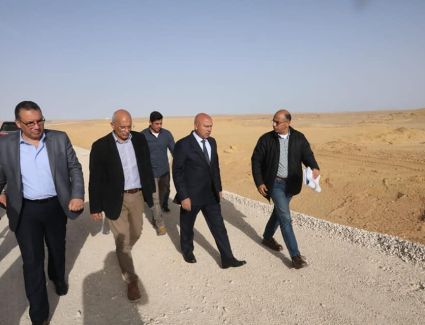 وزير النقل يتفقد الخط الأول للقطار الكهربائي السريع السخنة العلمين/ مطروح