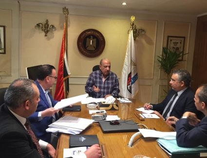 وزير قطاع الأعمال يتابع الموقف التنفيذي للمشروعات في شركة مصر الجديدة للإسكان والتعمير