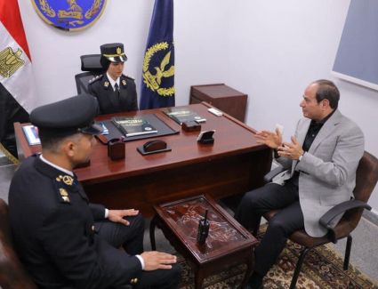 الرئيس السيسي يعرب عن سعادته بزيارة قسم أول مدينة نصر