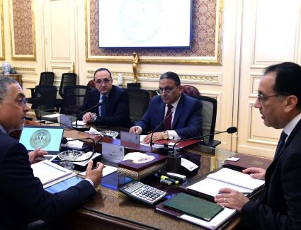 رئيس الوزراء يلتقي الرئيس التنفيذي للهيئة العامة للاستثمار