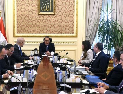 رئيس الوزراء يناقش رؤية " المقاولون العرب" للعمل خلال المرحلة المقبلة 