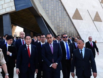 رئيس الوزراء يستقبل نظيره الياباني في المتحف المصري الكبير ويعقدان مؤتمرا صحفيا مشتركا