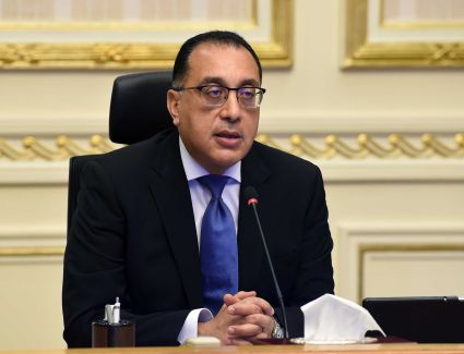رئيس الوزراء يستعرض تقريرًا حول الاستثمارات الصينية الحالية والمستقبلية فى المنطقة الاقتصادية