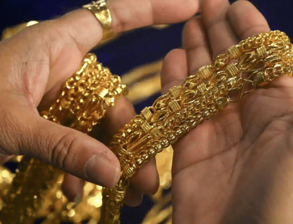 للمرة الثانية.. تراجع أسعار الذهب خلال تعاملات اليوم الإثنين 8-5-2023