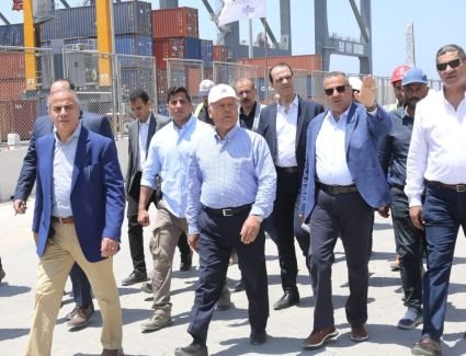 وزير النقل يتفقد التجهيزات النهائية لمحطة تحيا مصر متعددة الأغراض ويتفقد سفينة وادي الملوك