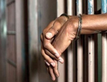 النيابة العامة تأمر بحبس متهم بقتل طفل منذ 8 سنوات 