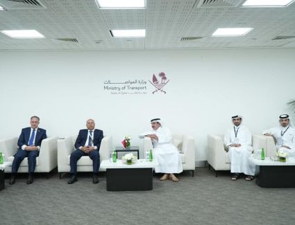 وزير النقل يلتقي نظيره القطري لبحث التعاون في المجالات المختلفه