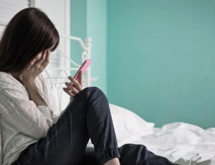 ضبط شاب متهم بالتشهير بخطيبته السابقة ونشر صورها الخاصة على فيس بوك