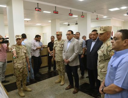 رئيس الوزراء يتفقد عدداً من مشروعات "حياة كريمة" بقرية "الودي" بمركز الصف بالجيزة