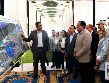 رئيس الوزراء يبدأ جولة تفقدية لعدد من المشروعات التنموية والخدمية بمحافظة الإسكندرية