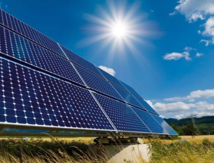 تحالف مصري يفوز بإنشاء أكبر محطة طاقة شمسية في غرب أفريقيا 
