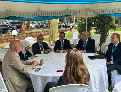 وزير الإسكان يلتقى المرشح لرئاسة المنظمة الحكومية الدولية المعنية بتغير المناخ