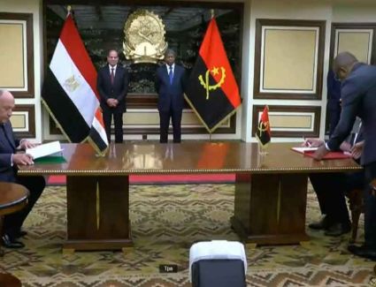 الرئيس السيسي ونظيره الأنجولي يعقدان جلسة مباحثات ومؤتمرًا صحفيًا مشترك بالعاصمة الأنجولية لواندا