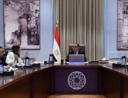 رئيس الوزراء يستعرض الموقف التنفيذي للبرنامج الوطني للإصلاحات الهيكلية