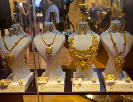 تراجع أسعار الذهب اليوم الاثنين 12-6-2023