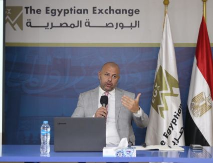 رئيس البورصة المصرية يستعرض إنجازات الأشهر الستة الأولى من 2023