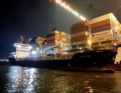 اقتصادية قناة السويس: نجاح ثاني عملية تموين سفن بميناء غرب  بورسعيد 