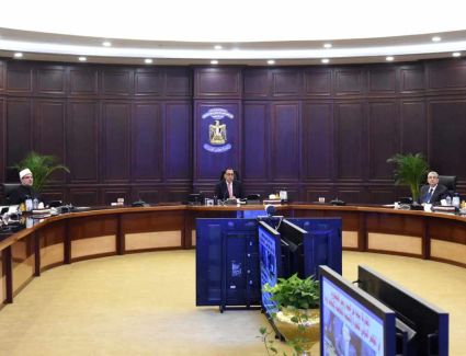 رئيس الوزراء يستعرض نتائج مشاركته  في المؤتمر الدولي للهجرة والتنمية بالعاصمة الإيطالية روما