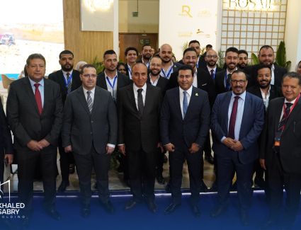 ارتفاع الإقبال على جناح شركة «خالد صبري هولدينج» بمعرض الأهرام العقاري 