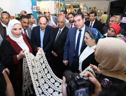 بنك ناصر الاجتماعي يشارك في معرض « ديارنا » لتسويق المنتجات اليدوية والتراثية بمنطقة مارينا 5 بالساحل الشمالي