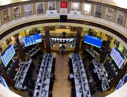 مدفوعة بمشتريات أجنبية.. ارتفاع مؤشرات البورصة المصرية بمنتصف تعاملات جلسة اليوم