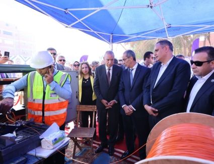 إطلاق الإنترنت فائق السرعة.. وزير الاتصالات يفتتح عددا من المشروعات بالقليوبية 