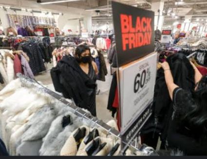 حماية المستهلك يطلق حملات توعية للمواطنين عبر رسائل نصية خلال فترة تخفيضات الجمعة البيضاء