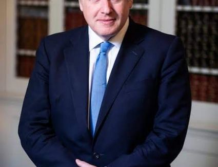 رئيس وزراء بريطانيا يعلن عن إصابته بفيروس كورونا.