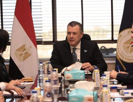 بحث آليات دفع مزيد من الحركة السياحية الوافدة من السوق الإسباني إلى مصر