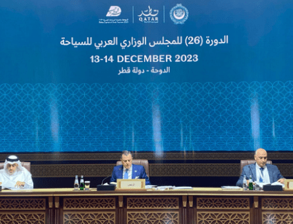 عيسى: مصر تضع صناعة السياحة على رأس أولوياتها وتبذل جهدًا كبيرًا لدعمها