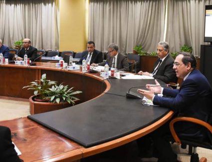 الملا: الاتفاقيات البترولية بالإجراءات التشريعية الجديدة تجذب مزيد من الاستثمارات منها لوك أويل الروسية