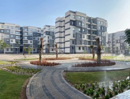 الإسكان: 38924 مواطناً تقدموا لحجز الوحدات السكنية المطروحة بمدينتي العبور وأسيوط الجديدتين حتي الآن