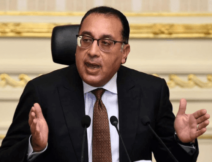 رئيس الوزراء يُتابع جهود اللجنة الطبية العليا والاستغاثات بمجلس الوزراء خلال عام 2023