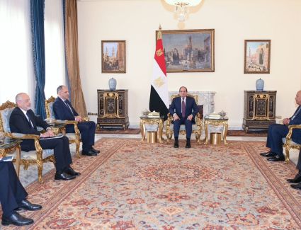 الرئيس السيسي يستقبل وزير خارجية اليونان