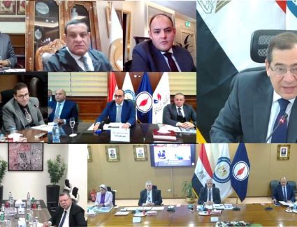 «الملا» يعتمد الموازنات التخطيطية لعام 2025/2024 لشركات بتروجاس والتعاون ومصر  والعامة للبترول