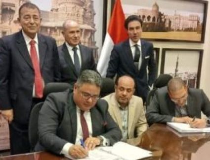 بعوائد 40 مليار جنيه.. «مصر الجديدة» توقع عقد تطوير 865 فدانا في نيو هليوبوليس