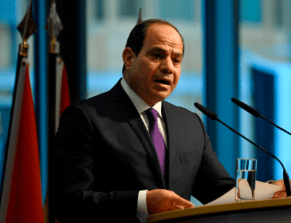 الرئيس السيسي عن مشكلة الدولار: حلها من خلال زيادة موارده لتغطى الاحتياجات