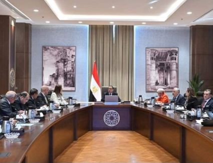 أبرزها تحسين دخول العاملين بالدولة.. 15 قرارا هاما لمجلس الوزراء اليوم