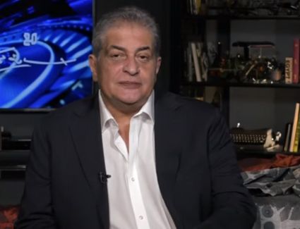 قناة المحور توقف الإعلامي أسامة كمال استجابة لقرار المجلس الأعلى للإعلام