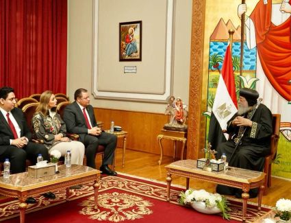  رئيس الرقابة الصحية يلتقي البابا تواضروس لمناقشة التعاون لحصول المنشآت الصحية التابعة للكنيسة على الاعتماد 