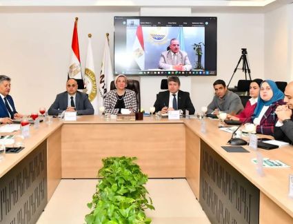 وزيرة البيئة تترأس لجنة تسيير البرنامج الوطنى لإدارة المخلفات الصلبة بمشاركة ٤ محافظين وشركاء التنمية