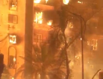 نشوب حريق داخل استوديو الأهرام في الجيزة والحماية المدنية تدفع بعدد من سيارات الإطفاء