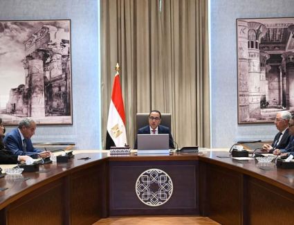 لضبط الأسواق.. «الحكومة» تبدأ إجراءات توفير مخزون استراتيجي من السلع الأساسية 