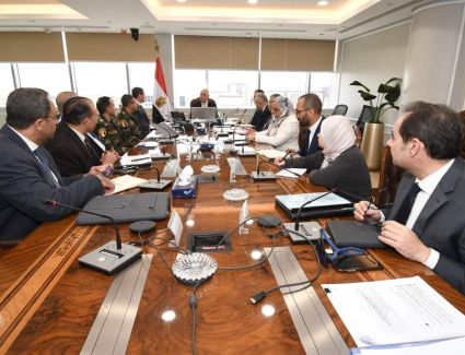 وزير الإسكان يستعرض الإطار العام للاستراتيجية الوطنية للعمران والبناء الأخضر المستدام