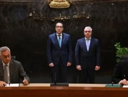 رئيس الوزراء يشهد توقيع عقد تخصيص أرض لإنشاء مصنع صوامع ببورسعيد